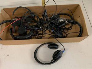 lot 86G image: Bulk wired USB computer headsets mixed Logitech Sennheiser on-ear with mics for parts