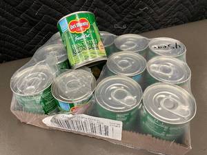 lot 270 image: Del Monte French Style Green Beans 8 oz - 12-Pack