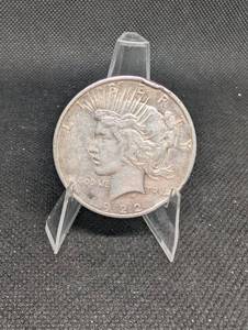 1922 Peace Dollar - United States Silver One Dollar Coin