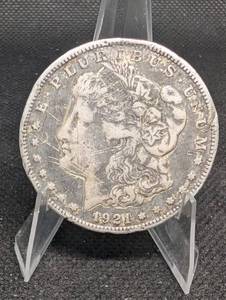 lot 7 image: 1921 Morgan Silver Dollar 90% Silver