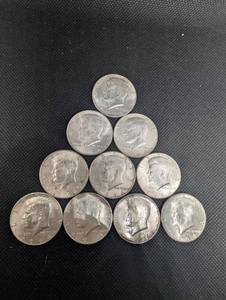 lot 28 image: 1964 Kennedy Half Dollars - Denver Mint, 10 Coins