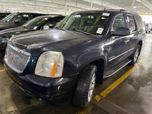 lot 10 image: 2013 GMC Yukon Denali AWD