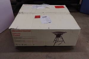 lot 1D image: Outdoor Gourmet Multifunction Cooker