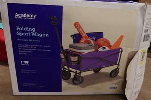 lot 1O image: Academy Sports Outdoors Folding Sport Wagon