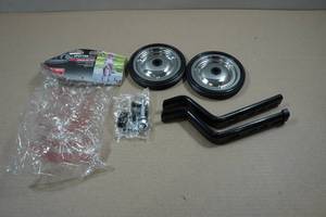 lot 45 image: Bell Spotter 600 Training Wheels