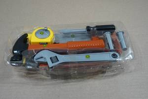 lot 65 image: John Deere Kids Play Tool Set