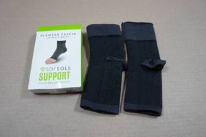 lot 74 image: Planter Fascia Unisex Sleeves