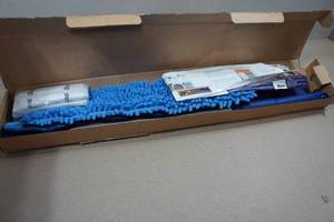 lot 163 image: Bona Hard Surface Mop