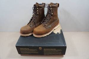 lot 208 image: Irish Setter Wingshooter ST Mens 8 Work Boots  Style 83832 - Size 9