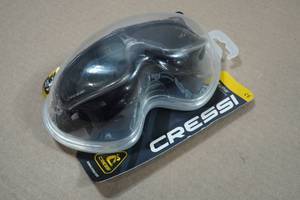 lot 235 image: Cressi Skylight Mask