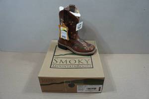 lot 275 image: Smoky Mountain Boots - Kids 9.5