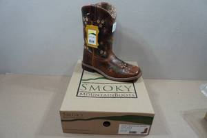 lot 276 image: Smoky Mountain Boots - Youth 5.5