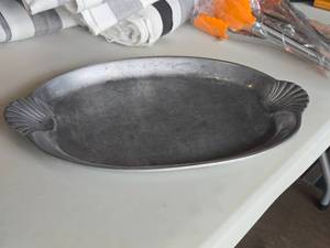 lot 81 image: Wilton Mount Soy Pewter Serving Platter 16 12 x 10 12