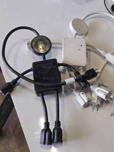 lot 37 image: Lot of (2) Kikkerland 15A Relocatable Power Tap FL-HT4