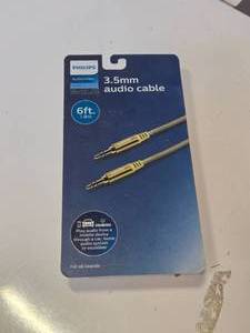 lot 48 image: Philips 6 3.5mm Audio Cable (in original packaging)