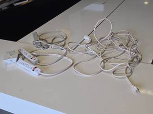 lot 63 image: Extension Cords, Multi-port Power Plugs and Power Strips