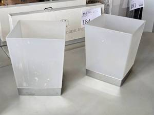 lot 185 image: Lot of (2) Small Plastic Waste Baskets by Interdesign