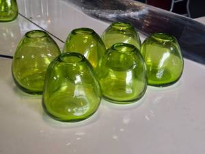 lot 272 image: Lot of (6) 4 14 Hand-Blown Art Glass Vases by Accent Dcor (green) (rounded triangle)