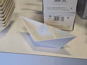 lot 370 image: Lot of (12) Plastic Origami Boat Dcor 7 x 3 12 x 3