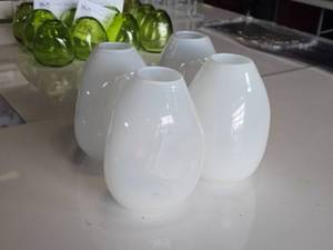 lot 255 image: Lot of (4) 7 12 Hand-Blown Art Glass Vases by Accent Dcor (opaque white) (rounded triangle)
