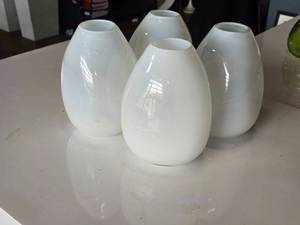 lot 269 image: Lot of (4) 7 12 Hand-Blown Art Glass Vases by Accent Dcor (opaque white) (rounded triangle)