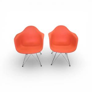 lot 1 image: Vintage Mid-Century Modern Accent Chairs
