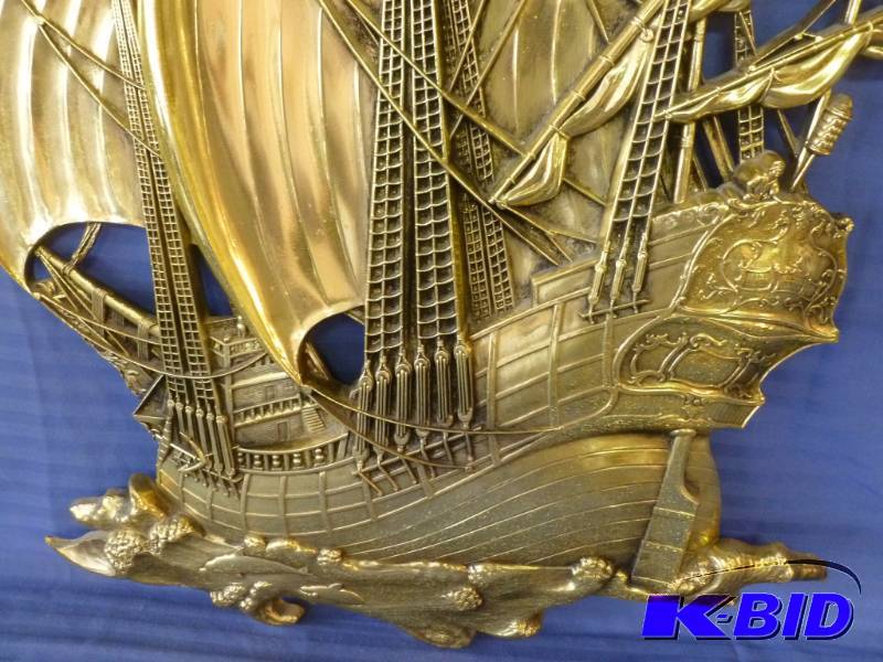 lot 12 image: Vintage Ship Decoration