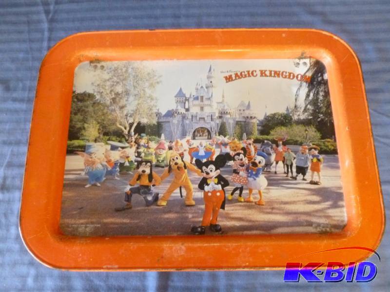 lot 16 image: Disney Tray