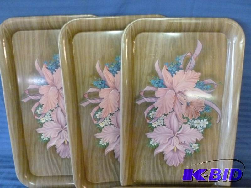 lot 61 image: Metal Trays