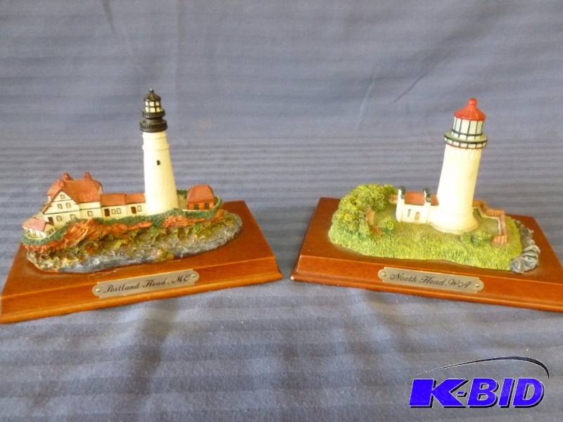 lot 74 image: Lighthouse Decorations