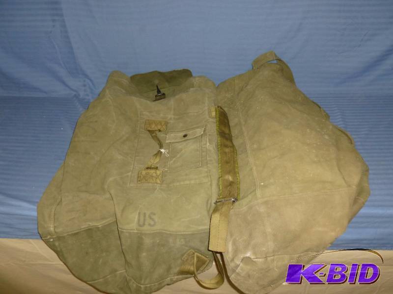 lot 94 image: U.S Army Canvas Duffel Bags