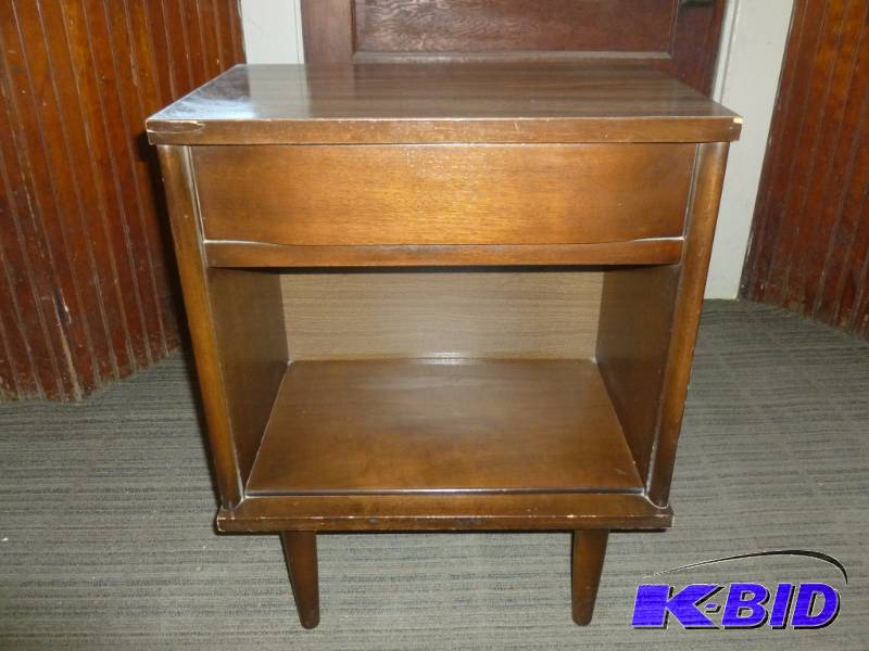 lot 99 image: Wooden Night Stand Table
