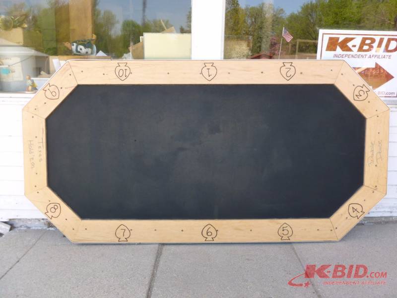 lot 1 image: Texas Hold Em Table