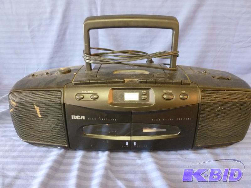 lot 106 image: RCA Shelf Radio