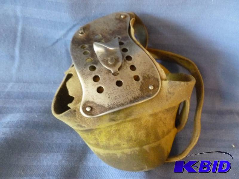 lot 110 image: Antique Corn Chucker
