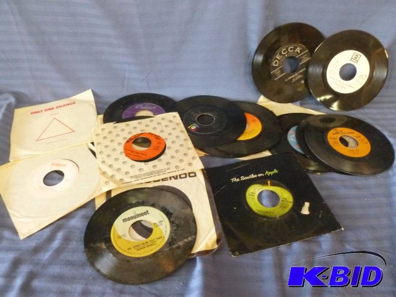 lot 112 image: Collectible 45s Records