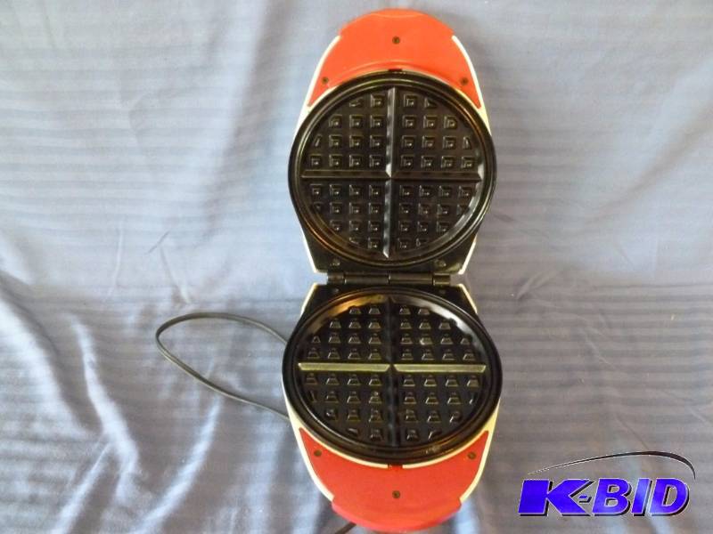lot 125 image: Waffle Maker