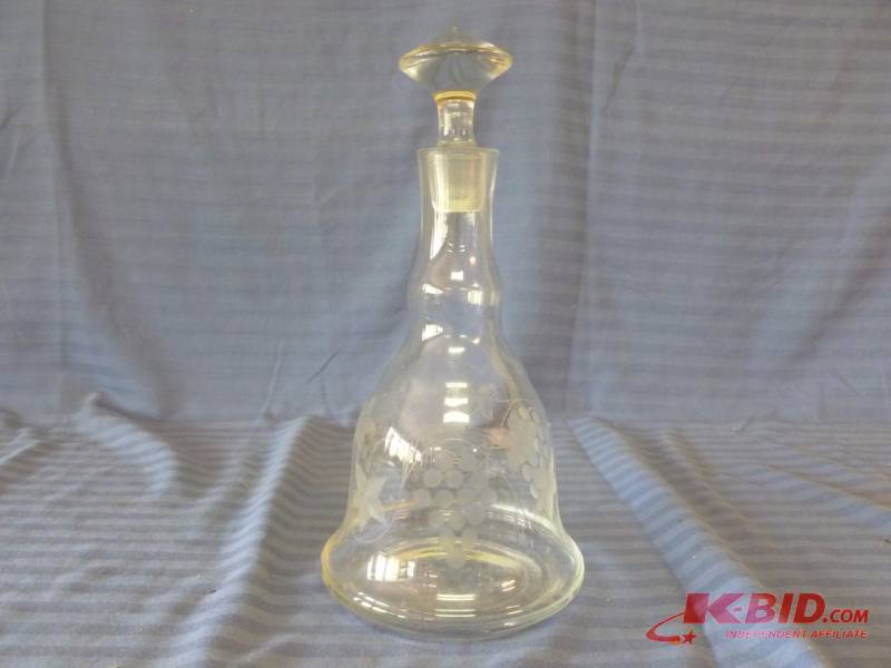 lot 130 image: Etched Glass Liquor Decanter