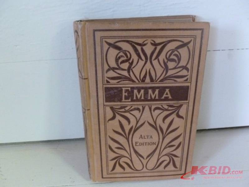 lot 174 image: Vintage Book