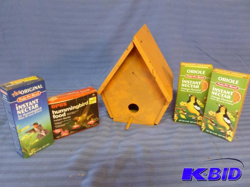 lot 196 image: Wooden Bird House