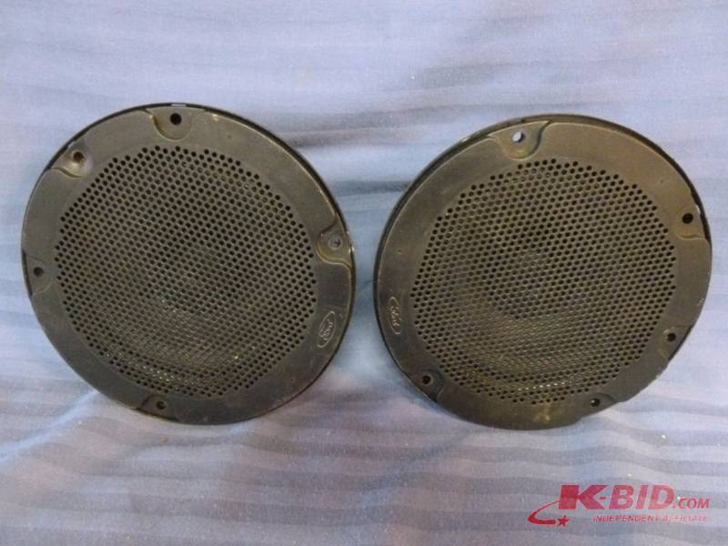 lot 209 image: Ford Speakers