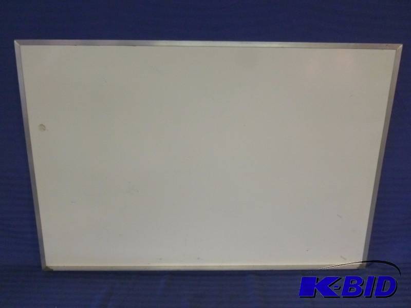 lot 215 image: Dry Erase Board