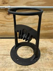 lot 131 image: Kindling Cracker 12