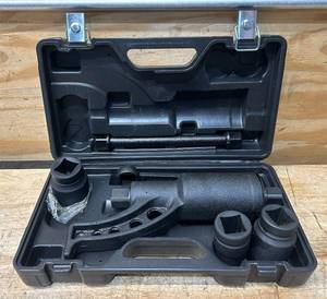 lot 189 image: KLUTCH Torque Multiplier, Heavy Duty Torque Multiplier Wrench Set
