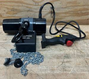 lot 199 image: KLUTCH 550 Lbs Chain Hoist