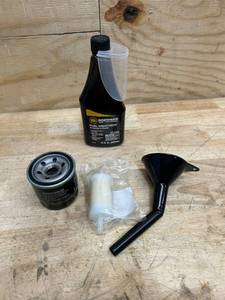 lot 255 image: Maintenance kit