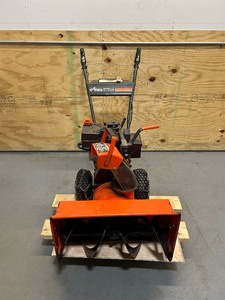 lot 30 image: Ariens ST504 Snow Blower