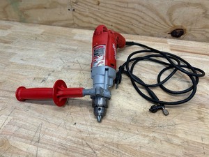 lot 84 image: Milwaukee Heavy Duty 12  Drill