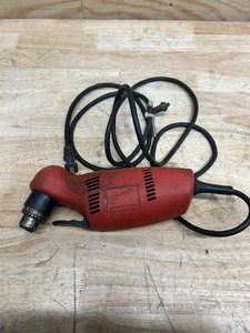 lot 86 image: Milwaukee Heavy Duty 38  (10mm) Reversing Drill