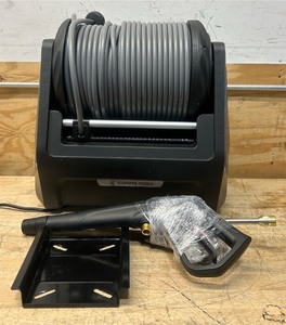 lot 303 image: Giraffe Tools Grandfalls Retractable Pressure Washer